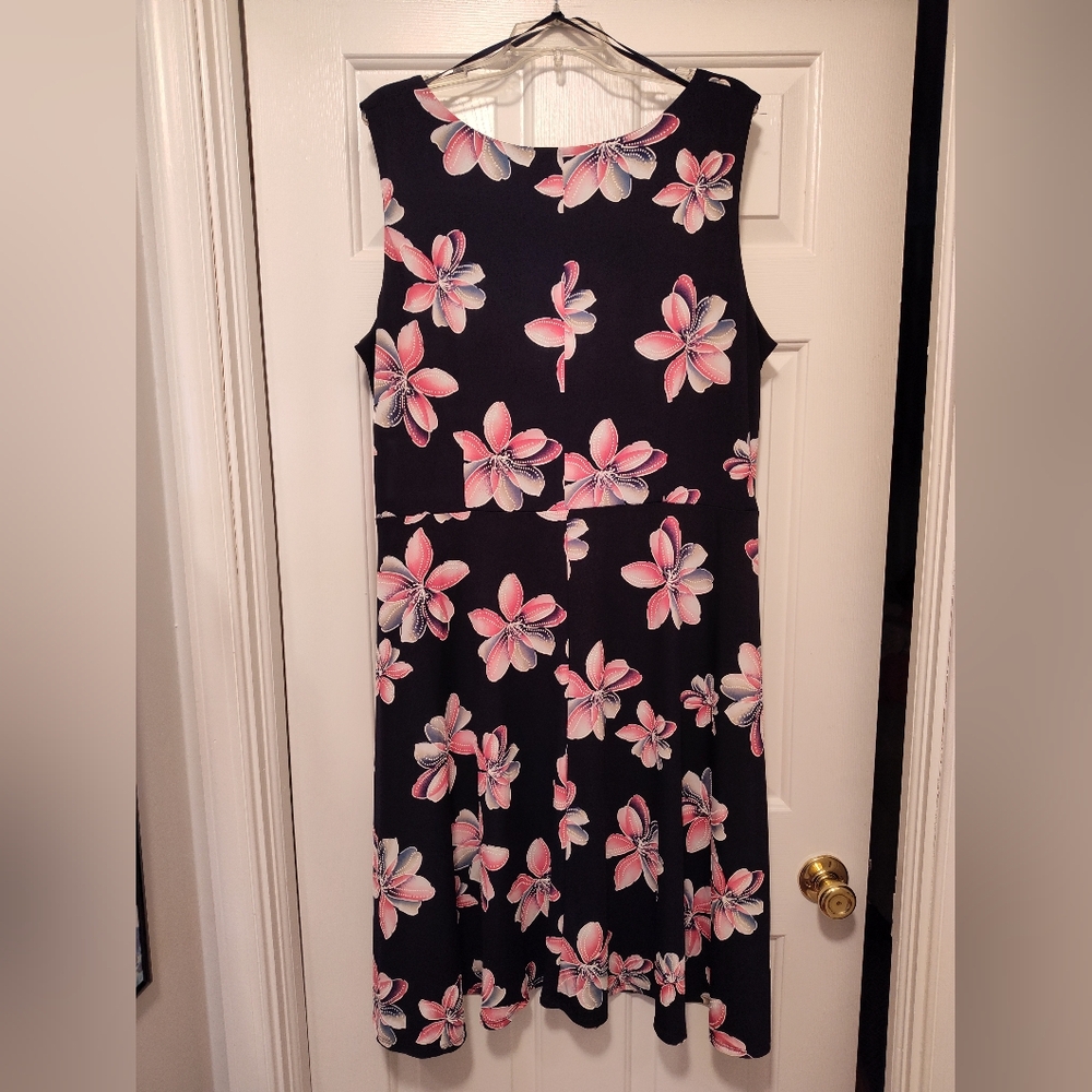 Perceptions Pink and Dark Blue Floral Dress - Picture 7 of 13